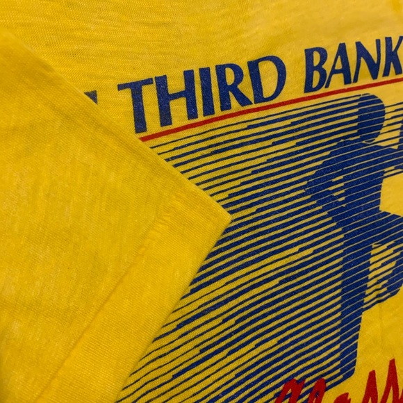 NWOT VTG ‘87 Society Bank May Classic Graphic Tee - Picture 3 of 4